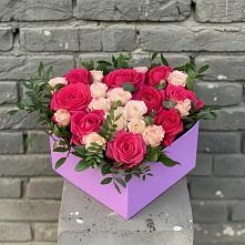 Цветочная композиция из Розы в коробке в Тетюшах