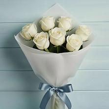 Букет 7 Белых роз Эдлесс Лав в Тетюшах