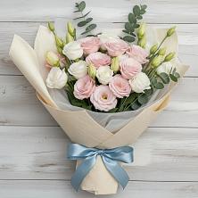 Букет цветов из:  Лизиантусы в Тетюшах