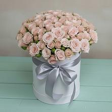 Цветочная композиция из Розы в шляпной коробке в Тетюшах