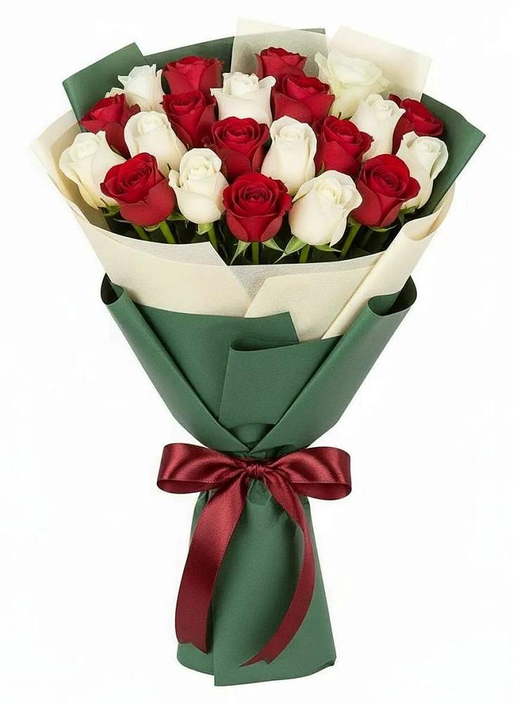 Букет Микс из красных и белых роз в Тетюшах