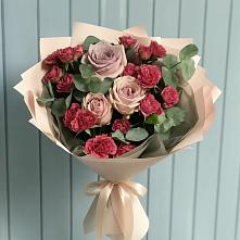 Букет цветов из:  Гвоздики и Розы в Тетюшах