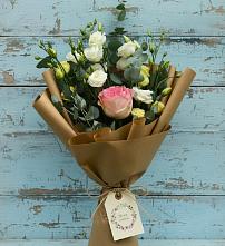 Букет цветов из:  Розы и Лизиантусы #REPLACE_PRED# Тетюшах