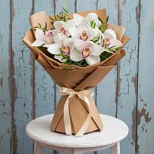 Букет цветов из:  Орхидеи и Розы в Тетюшах